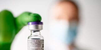 Como funciona a vacina de mRNA contra COVID-19 grave