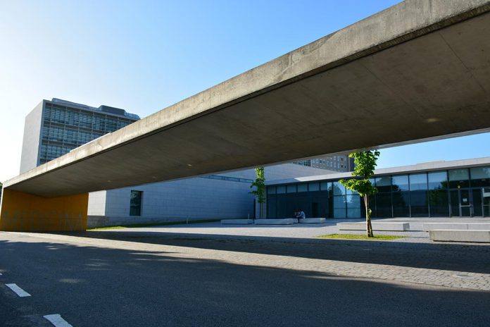 Coronavírus: Faculdade de Medicina da Universidade do Porto com aulas suspensas