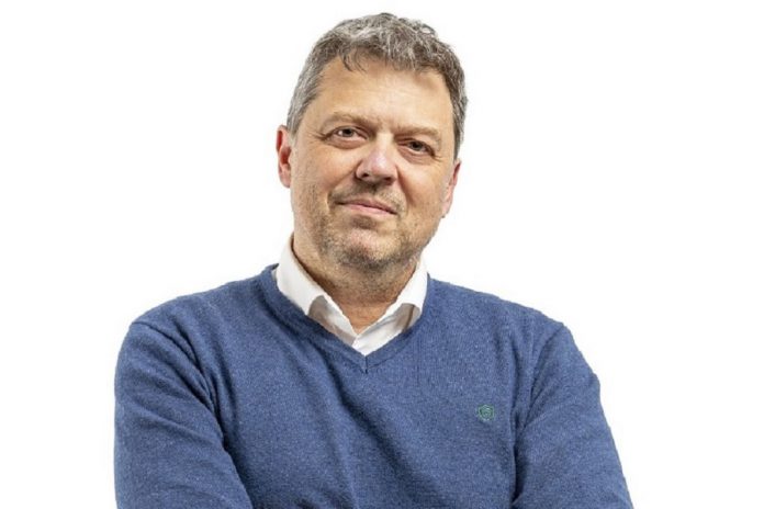 Cientista da Univ. de Aveiro ganha bolsa de 2,5 M€ para regeneração de ossos