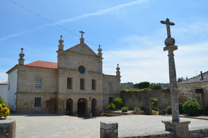 Claustro do Convento de Ferreirim vai ser reabilitado