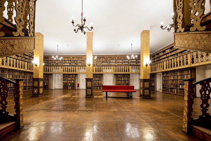 Biblioteca Pública de Braga abre portas ao público e presença no digital