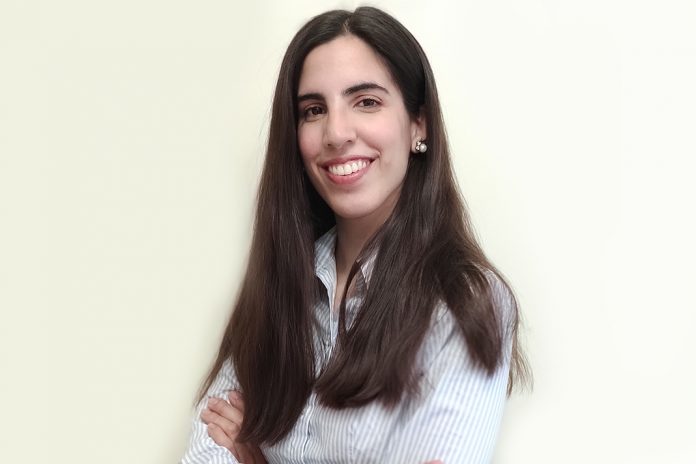 Daniela Santos Oliveira, Interna de Formação Específica em Neurologia no Centro Hospitalar de Entre o Douro e Vouga, Membro da J-SPAVC Daniela Santos Oliveira, Interna de Formação Específica em Neurologia no Centro Hospitalar de Entre o Douro e Vouga, Membro da J-SPAVC
