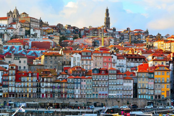 Porto e Lisboa entre as cidades mundiais que recebem mais turistas em relação aos habitantes Porto e Lisboa entre as cidades mundiais que recebem mais turistas em relação aos habitantes