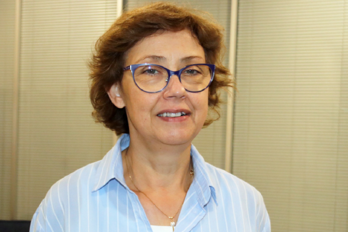 Olga Gonçalves, Coordenadora Médica da Unidade de Hospitalização Domiciliária do Centro Hospitalar Gaia/Espinho e membro da Sociedade Portuguesa de Medicina Interna