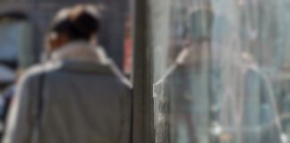 Proteger adequadamente a pele no inverno pode evitar surtos de dermatite e eczemas