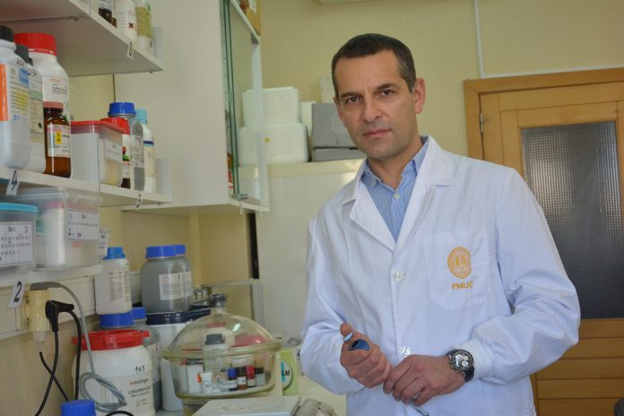 Henrique Girão é o novo Diretor do Instituto de Investigação Clínica e Biomédica de Coimbra Henrique Girão é o novo Diretor do Instituto de Investigação Clínica e Biomédica de Coimbra