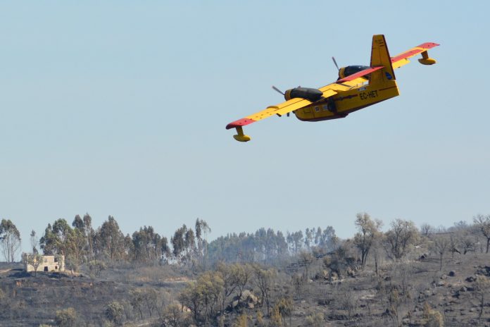 União Europeia duplica frota área de combate a incêndios