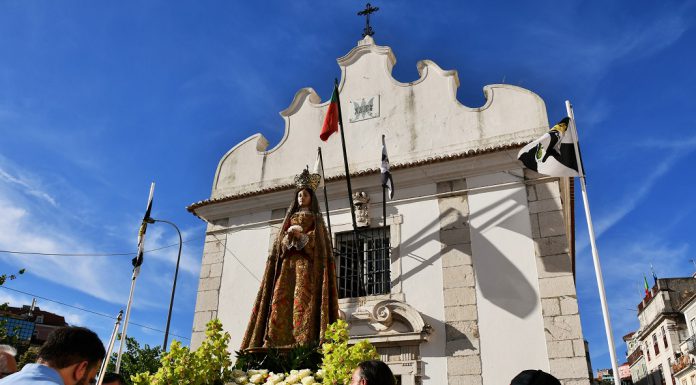 Regressou às ruas da Mouraria a Procissão de Nossa Senhora da Saúde