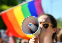 Aumenta a exclusão das pessoas LGBTI na Europa