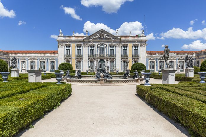 Workshops de pintura com aguarela nos Jardins do Palácio Nacional de Queluz