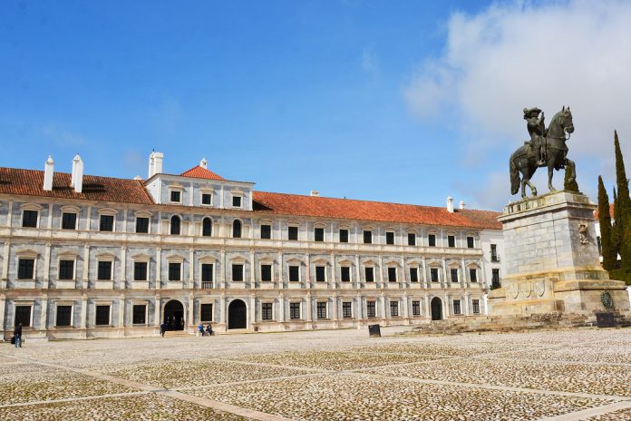 Exposição “Viagem ao Mediterrâneo” no Museu-Biblioteca da Casa de Bragança, em Vila Viçosa