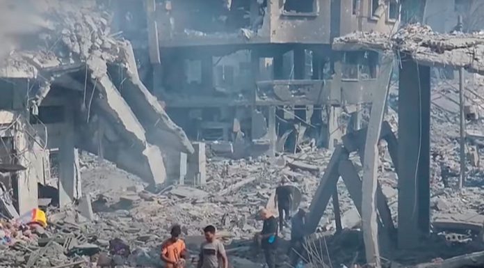 Gaza continua debaixo de ataques com mais mortes e feridos e uma situação humanitária crítica Gaza continua debaixo de ataques com mais mortes e feridos e uma situação humanitária crítica