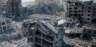 Desabamento de edifício em Gaza pode ter colocado sob escombros 100 pessoas e Coordenador Humanitário das Nações Unidas apela pela entrada de ajuda Desabamento de edifício em Gaza pode ter colocado sob escombros 100 pessoas e Coordenador Humanitário das Nações Unidas apela pela entrada de ajuda