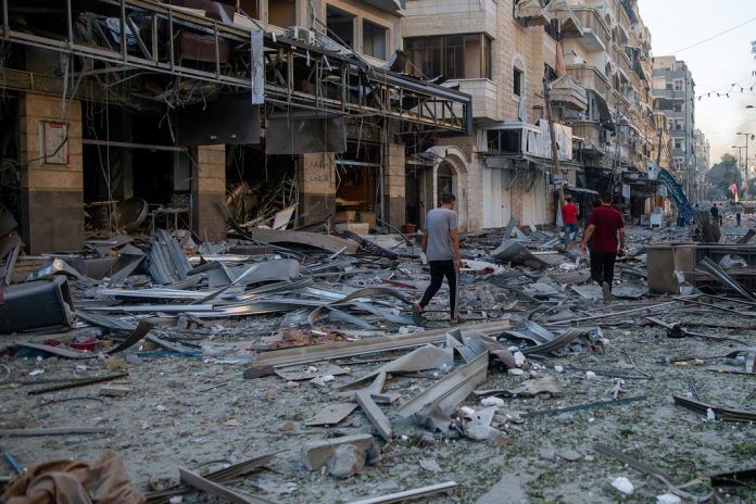 Forças israelitas destroem edifício dos Médicos do Mundo em Gaza