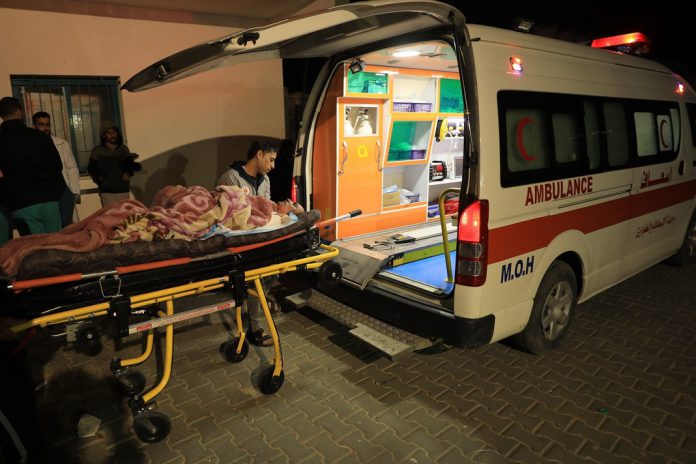 Gaza: forças israelitas invadem hospital e prendem pessoal médico – relato de 12 de dezembro