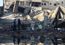Falta de água e doenças estão a tornar a vida impossível em Gaza Falta de água e doenças estão a tornar a vida impossível em Gaza
