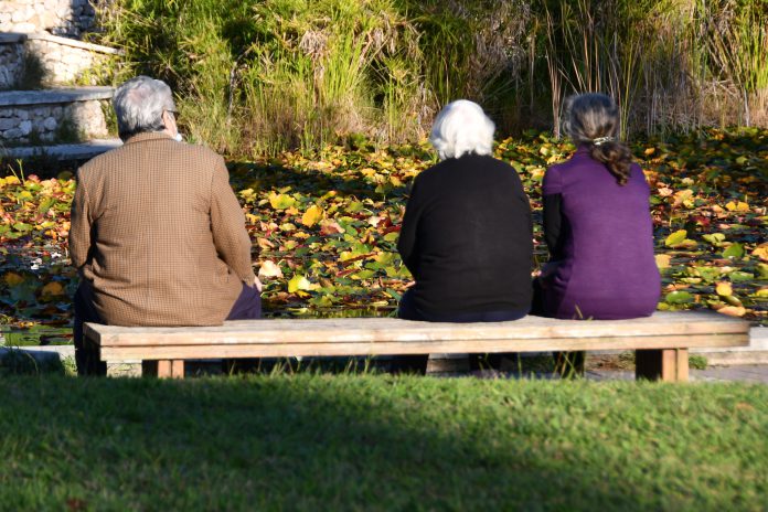 Recomendações para idosos evitarem isolamento nos meses de inverno e contribuir para uma boa saúde