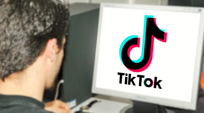 TikTok não garante contas seguras de menores e viola Regulamento dos Serviços Digitais da UE