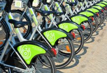 Produção de baterias na União Europeia pode impulsionar veículos elétricos leves Produção de baterias na União Europeia pode impulsionar veículos elétricos leves