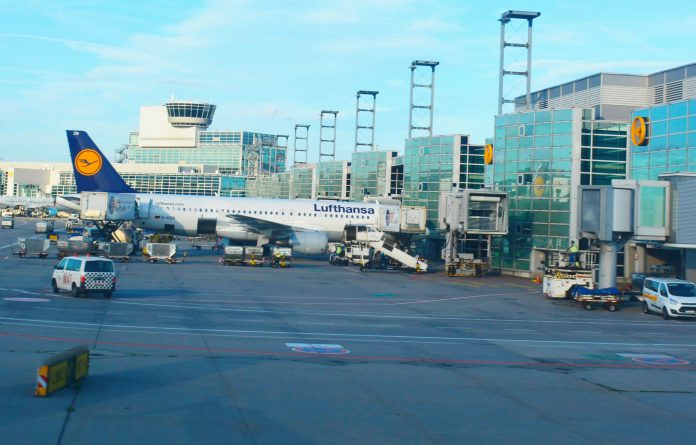 Auxílio estatal de 6 mil milhões de euros à Lufthansa está a ser investigado pela Comissão Europeia