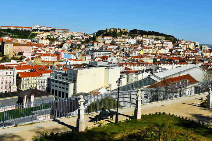 Cerca de 40% das empresas do turismo não apoia integração dos seus trabalhadores migrantes Cerca de 40% das empresas do turismo não apoia integração dos seus trabalhadores migrantes