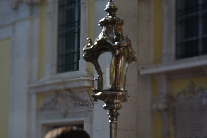 As celebrações da Semana Santa, em Valença, decorrem de dia 17 de março, com a Procissão dos Passos, até dia 1 de abril. As celebrações da Semana Santa, em Valença, decorrem de dia 17 de março, com a Procissão dos Passos, até dia 1 de abril.