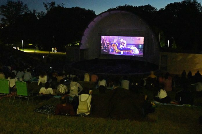 Cinema Paraíso 2024: Cinema ao ar livre nas noites de verão em Famalicão