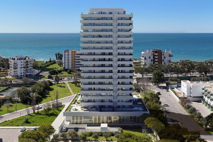 Projeto residencial “Ribamar” na Praia da Rocha em Portimão está a atrair clientes portugueses e estrangeiros