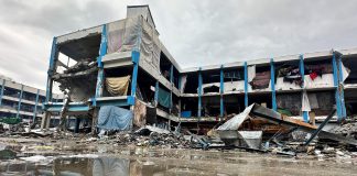 Número de palestinianos mortos em Gaza aumenta para mais de 55 mil