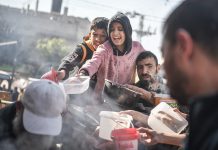 Acesso crítico à água em Gaza coloca crianças em risco extremo