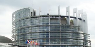 Na visita de Úrsula von der Leyen ao Azerbaijão eurodeputados alertam para falta de direitos humanos no país Na visita de Úrsula von der Leyen ao Azerbaijão eurodeputados alertam para falta de direitos humanos no país