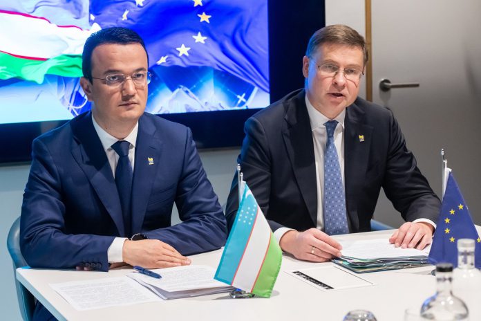 União Europeia e Usbequistão fazem parceria sobre matérias-primas críticas