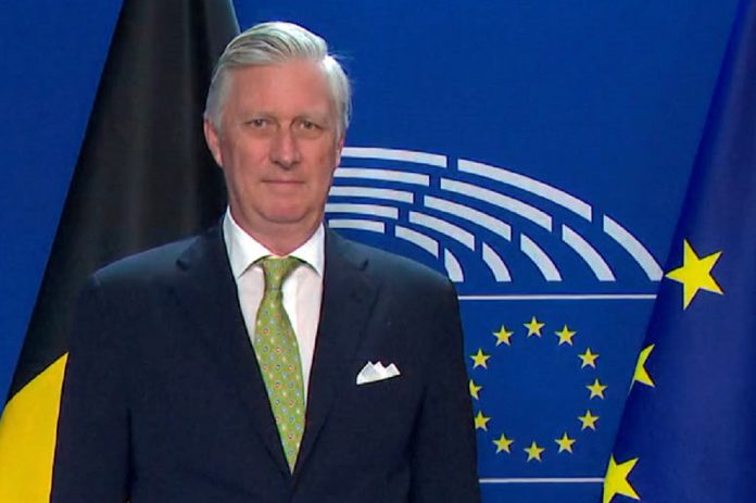 Rei Filipe da Bélgica defende no Parlamento Europeu uma União Europeia menos fragmentada Rei Filipe da Bélgica defende no Parlamento Europeu uma União Europeia menos fragmentada