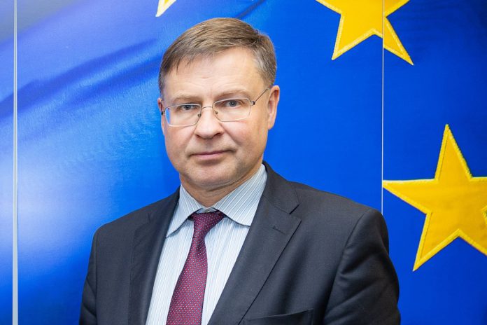 ECOFIN: Ministros das finanças europeus promovem investimentos em segurança e defesa