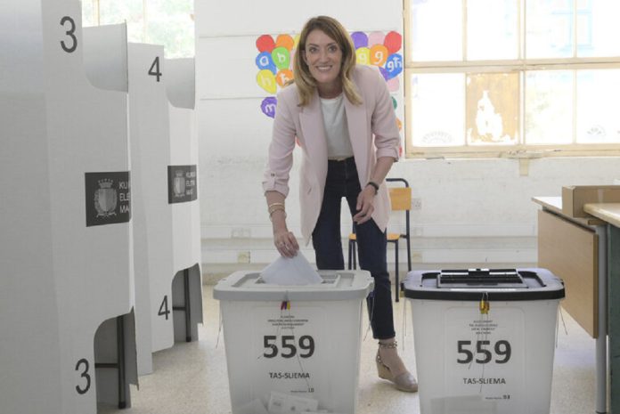 Dois milhões de jovens menores de 18 anos podem votar nas eleições europeias Dois milhões de jovens menores de 18 anos podem votar nas eleições europeias