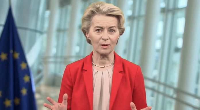 Presidente da Comissão Europeia defende que solução na Venezuela deve respeitar direito internacional e Carta da ONU