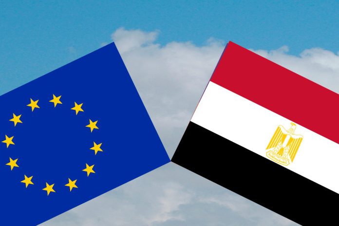 Primeira cimeira UE-Egito em Bruxelas reúne líder do Egito e líderes UE Primeira cimeira UE-Egito em Bruxelas reúne líder do Egito e líderes UE