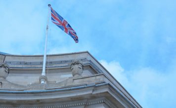 Reino Unido faz acordo para produção de helicópteros médios com a empresa Leonardo UK no valor de mais de mil milhões de euros