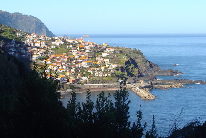 Delegação do Parlamento Europeu na Madeira para avaliar acesso a habitação e impacto dos incêndios