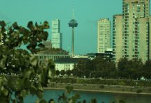 Mais de metade da exportação de serviços na União Europeia é feita pelas grandes empresas