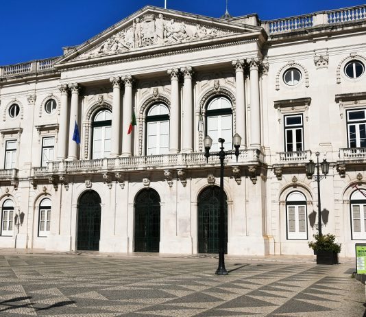 CML aprova um milhão de euros de apoio a programas de desporto de crianças e jovens e atividades de envelhecimento ativo CML aprova um milhão de euros de apoio a programas de desporto de crianças e jovens e atividades de envelhecimento ativo