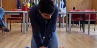 Politécnico de Coimbra instala Desfibrilhadores Automáticos Externos e forma operacionais para casos de paragem cardiorrespiratória