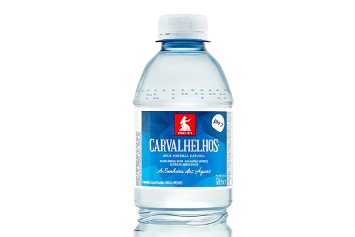 Águas Carvalhelhos inova com impressão em braille nas garrafas