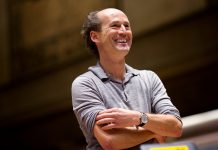 Concertos com maestro alemão Peter Rundel e o Ensemble Orquestral da Beira Interior na Covilhã e Fundão Concertos com maestro alemão Peter Rundel e o Ensemble Orquestral da Beira Interior na Covilhã e Fundão