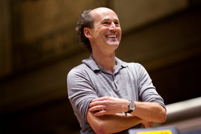 Concertos com maestro alemão Peter Rundel e o Ensemble Orquestral da Beira Interior na Covilhã e Fundão