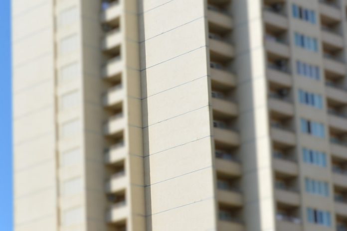 Comissão Europeia procura contributos para melhorar o acesso à habitação a preços acessíveis