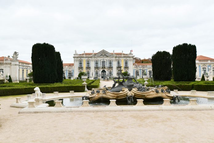 Palácio Nacional de Queluz: Reconstituição do leito onde morreu D. Pedro IV