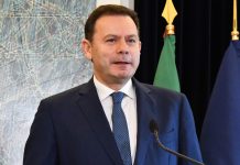 Governo apresenta Moção de Confiança ao Parlamento