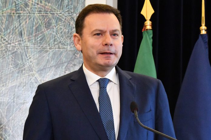 Governo apresenta Moção de Confiança ao Parlamento