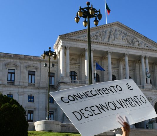 SNESup: Docentes do ensino superior e investigadores vão estar em greve a 11 de dezembro de 2025 SNESup: Docentes do ensino superior e investigadores vão estar em greve a 11 de dezembro de 2025